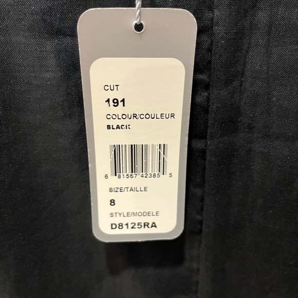 Skirt and jacket - Picture 5 of 8